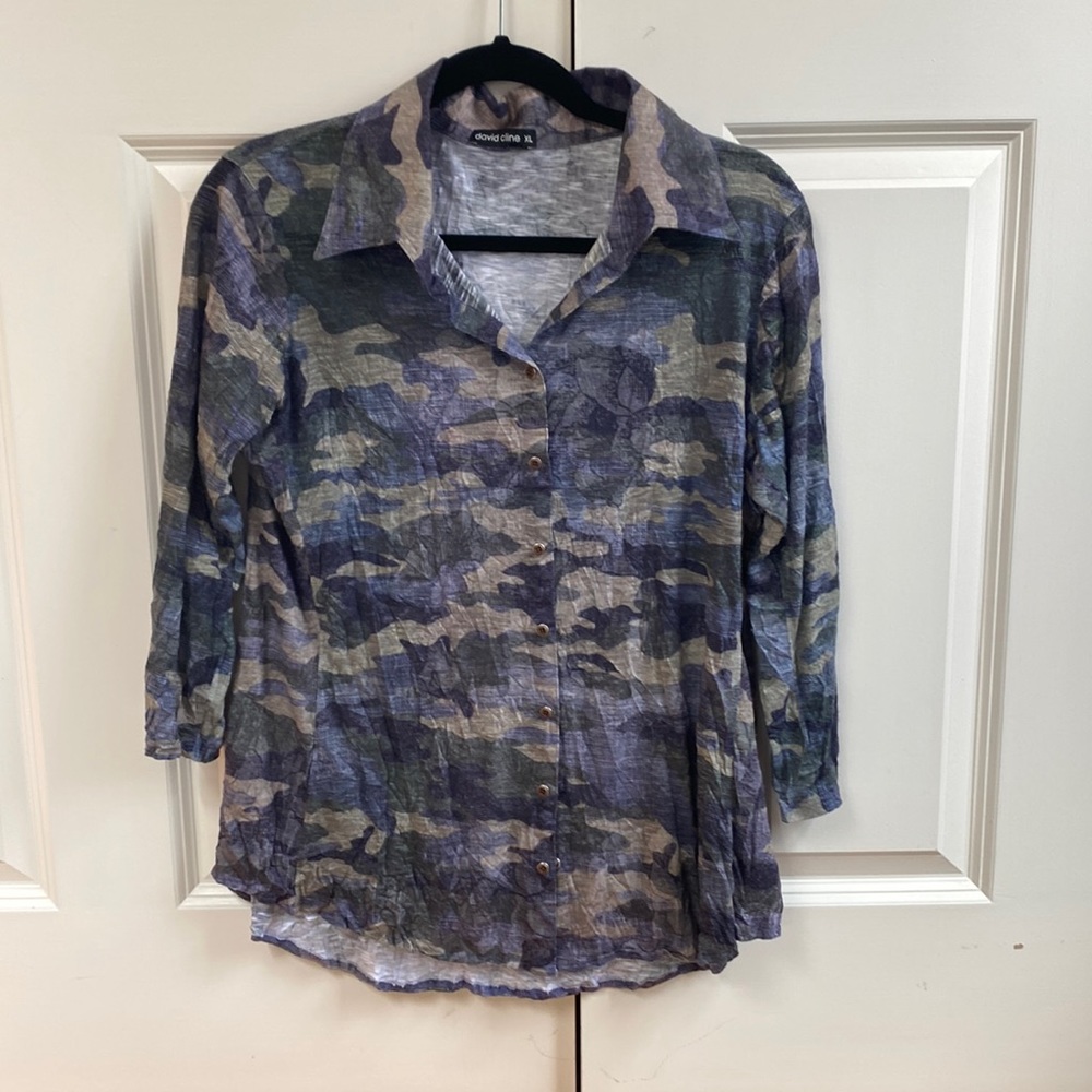 Fun camo top purple and tans and greens!